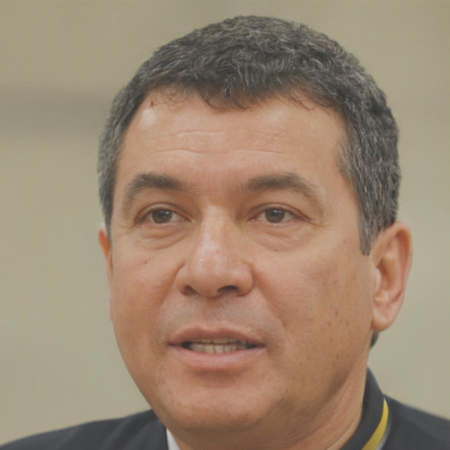 Minh Hoàng Vũ, Financial Planning Director